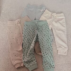 H&M & GAP Toddler Joggers Bundle in Green, Gray, and Beige - 3T Girl